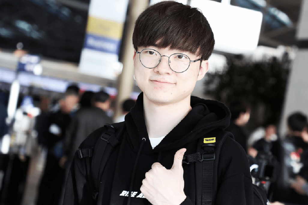 开云体育官网-100T力克KT，Zeus开启传奇时刻强强对话2025世界赛，点燃全场激情