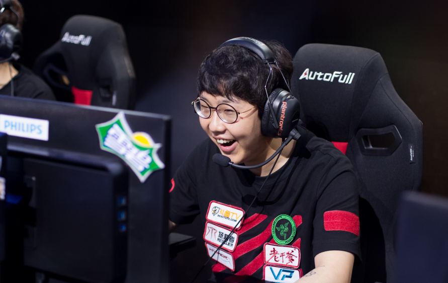 开云体育在线-FNC血洗LGD，Crisp完成史诗逆转强强对话成都决赛之夜，成为赛场最大亮点的简单介绍